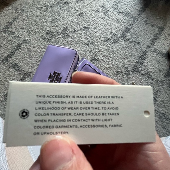 NWT Tory Burch Light Purple Zip Wallet - Picture 14 of 14